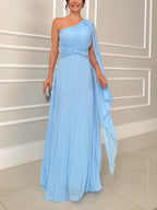 Elegant Flowing Pleated Off-the-Shoulder Maxi Dress